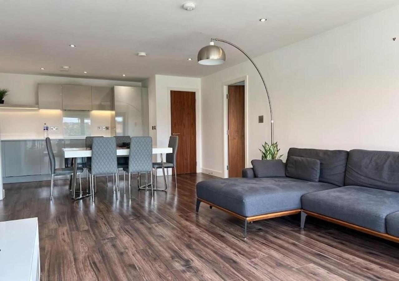 Luxury Sky Garden Penthouse Apartment Birmingham
