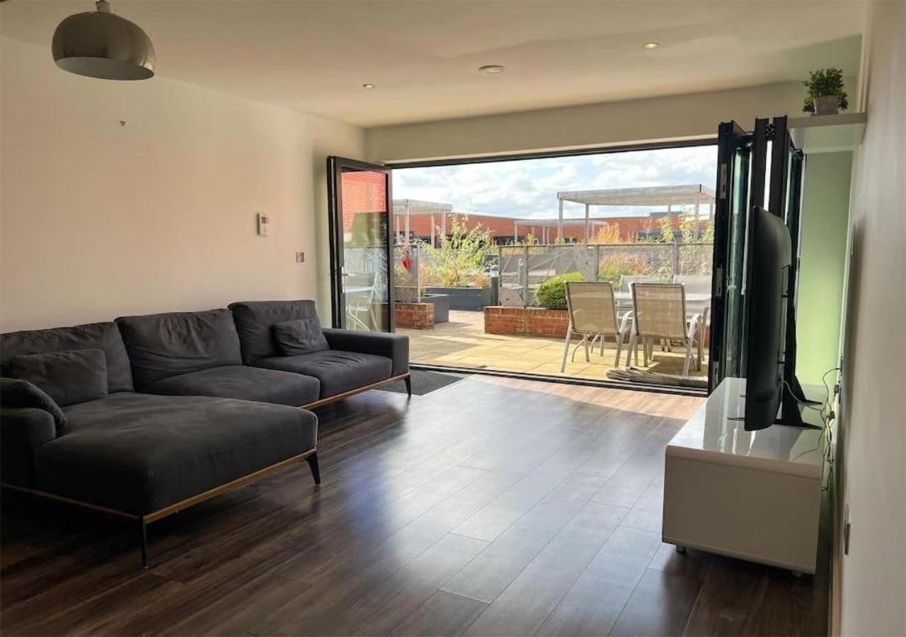 Luxury Sky Garden Penthouse Apartment Birmingham